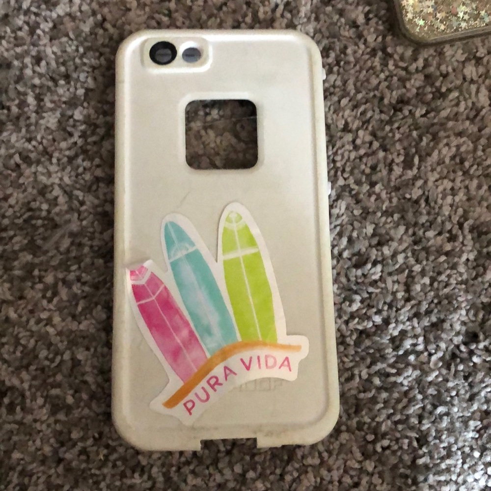 Phone cases - Picture 4 of 7